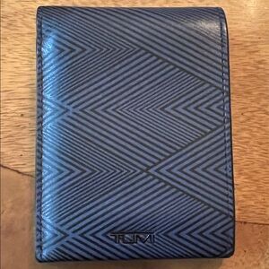 TUMI Black and Blue Patterned Card Holder